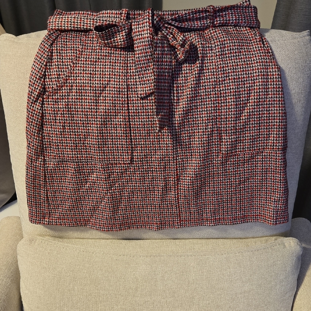 Gilli Red and Black Checkered Pencil Skirt